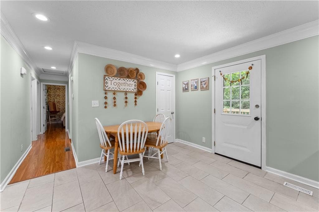 3 bedroom, 2 bathroom, 1,075 sq ft single family residence under contract at 309 W Franklin Street, Toccoa, GA 30577 — photo 10