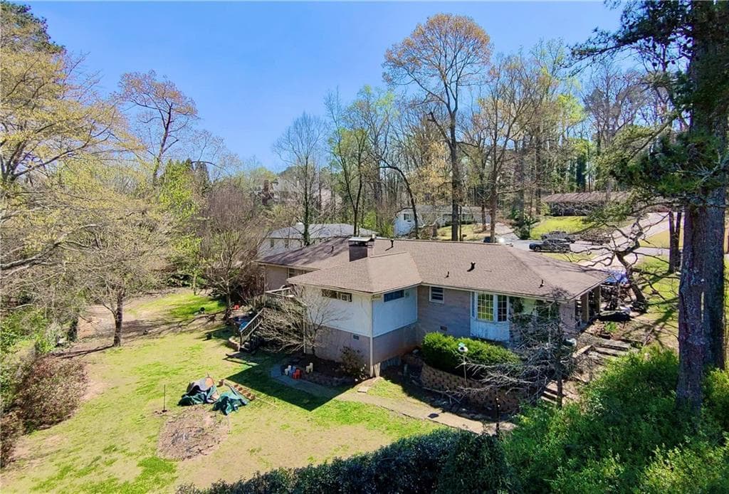 3 bedroom, 2 bathroom, 2,024 sq ft single family residence under contract at 2368 Academy Court, Atlanta, GA 30345 — photo 5