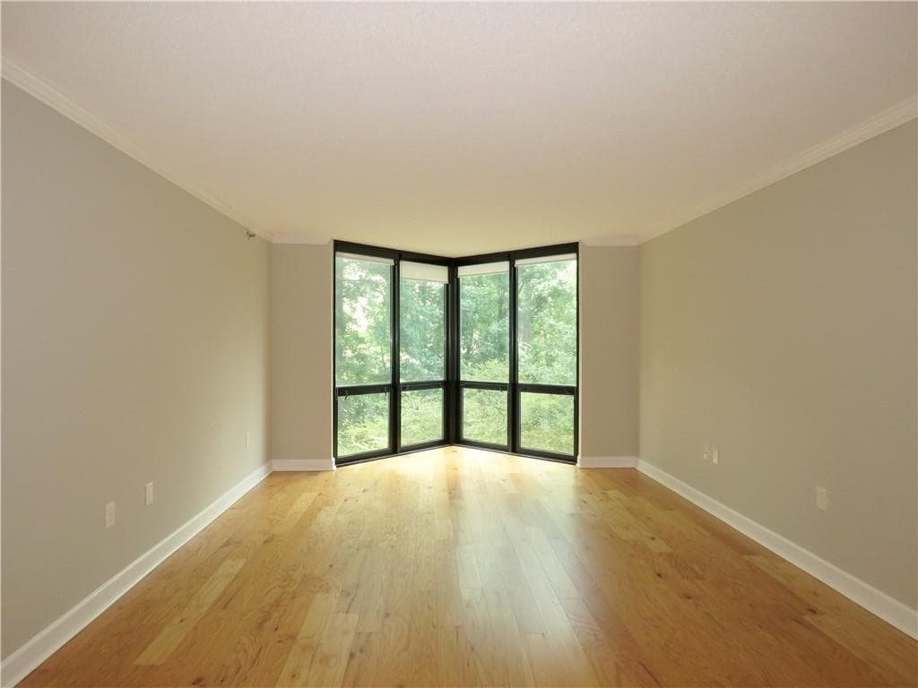 1 bedroom, 1 bathroom, 807 sq ft condominium for sale at 2870 Pharr Court South 407, Atlanta, GA 30305 — photo 10