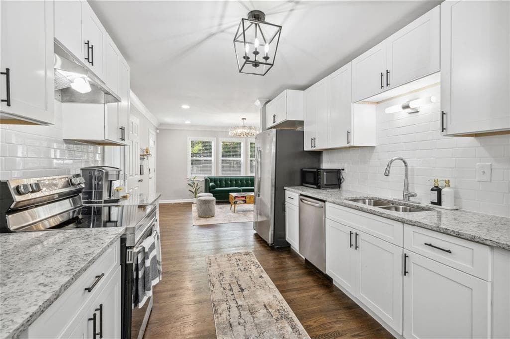 3 bedroom, 3 bathroom, 1,300 sq ft single family residence for sale at 858 Linda Way, Forest Park, GA 30297 — photo 8