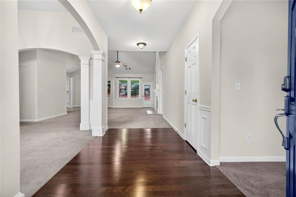 3 bedroom, 2 bathroom, 2,230 sq ft single family residence under contract at 4940 Fieldstone Bend Drive, Cumming, GA 30028 — photo 7
