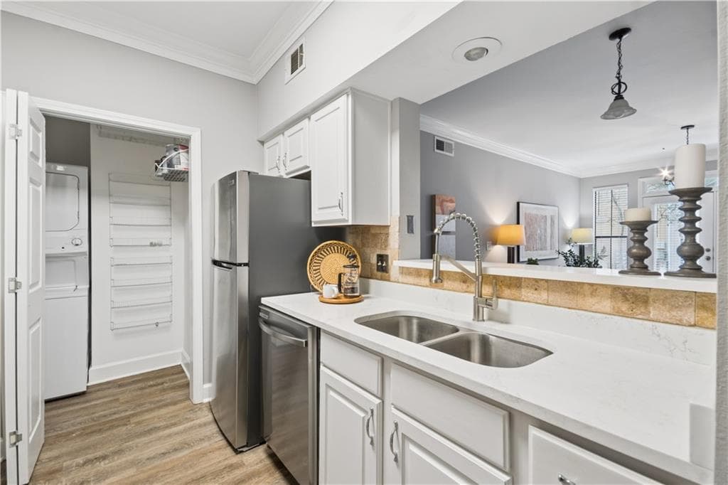 1 bedroom, 1 bathroom, 775 sq ft condominium for rent at 3777 Peachtree Road 914, Brookhaven, GA 30319 for $1,750 a month — photo 3