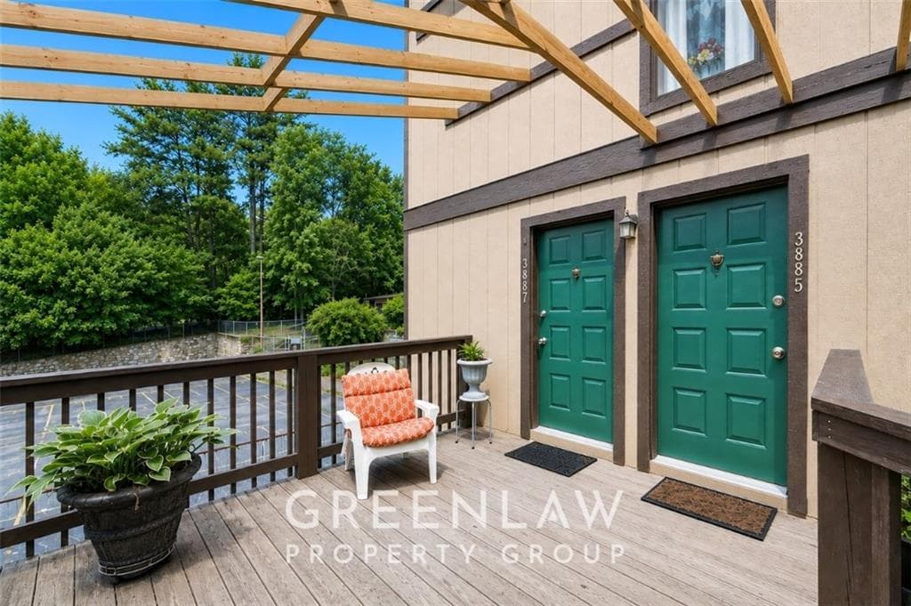 1 bedroom, 1 bathroom, 784 sq ft condominium for rent at 3885 Cedar Circle, Tucker, GA 30084 for $1,275 a month — photo 1 of 17