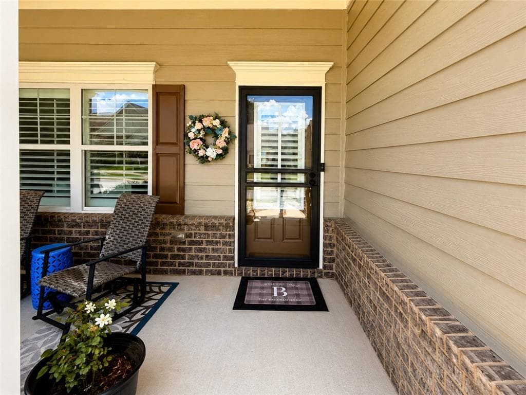 3 bedroom, 3 bathroom, 2,088 sq ft single family residence under contract at 4543 Hidden Creek Drive, Gainesville, GA 30504 — photo 7