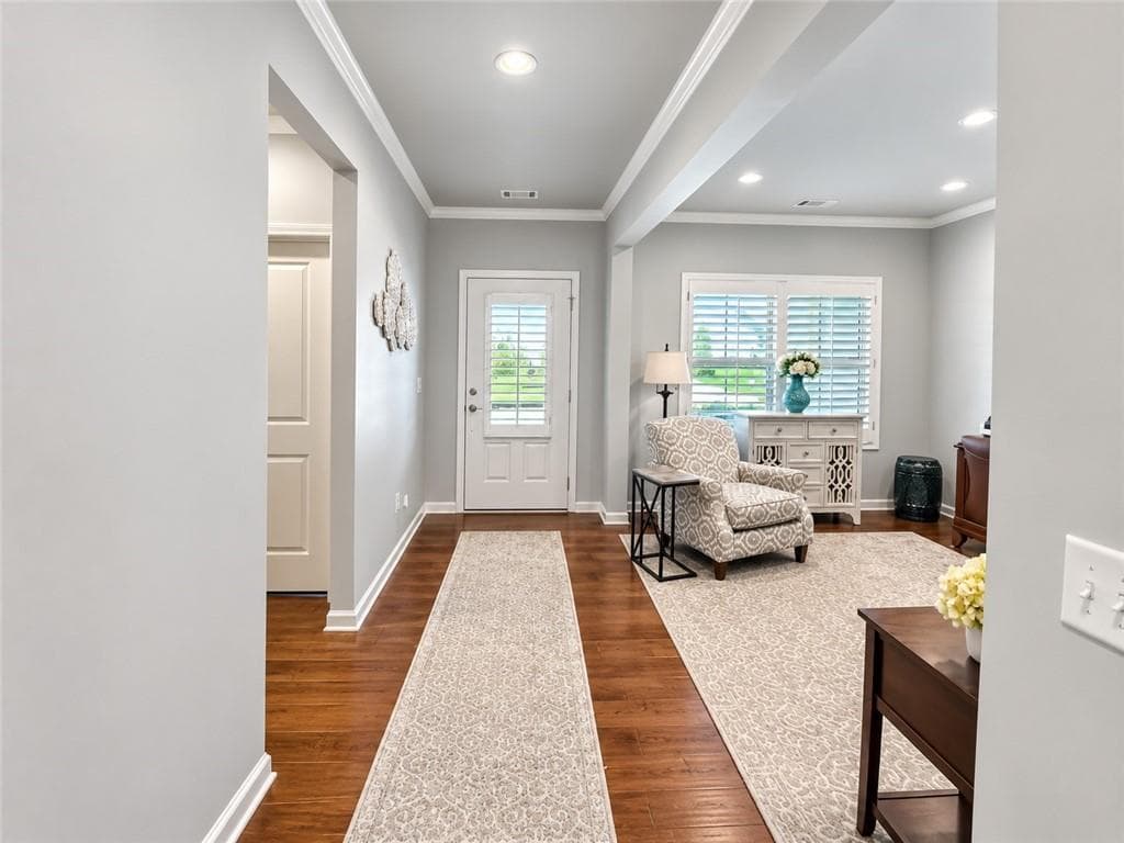 3 bedroom, 3 bathroom, 2,088 sq ft single family residence under contract at 4543 Hidden Creek Drive, Gainesville, GA 30504 — photo 9