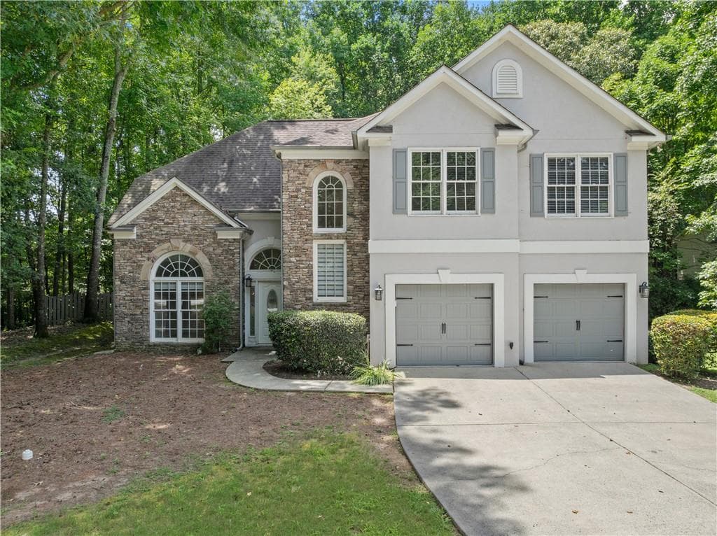 3 bedroom, 3 bathroom, 2,577 sq ft single family residence sold at 6535 Fairfield Trace, Suwanee, GA 30024