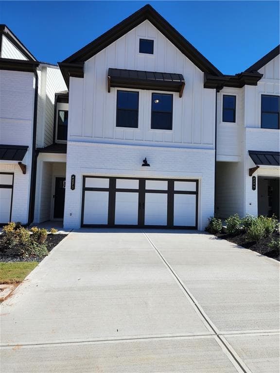 3 bedroom, 3 bathroom, 1,850 sq ft townhouse for rent at 4673 Cypress Landing Way, Gainesville, GA 30304 for $2,200 a month
