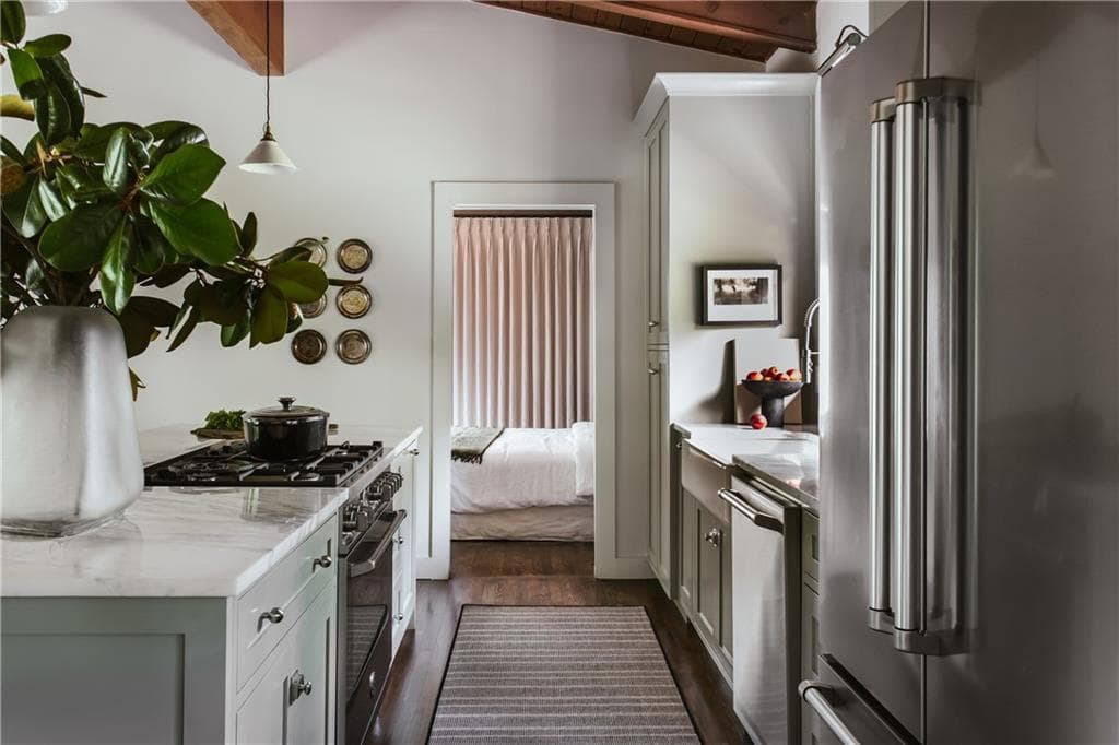 4 bedroom, 3 bathroom, 1,575 sq ft single family residence under contract at 2265 Tanglewood Circle, Atlanta, GA 30345 — photo 6