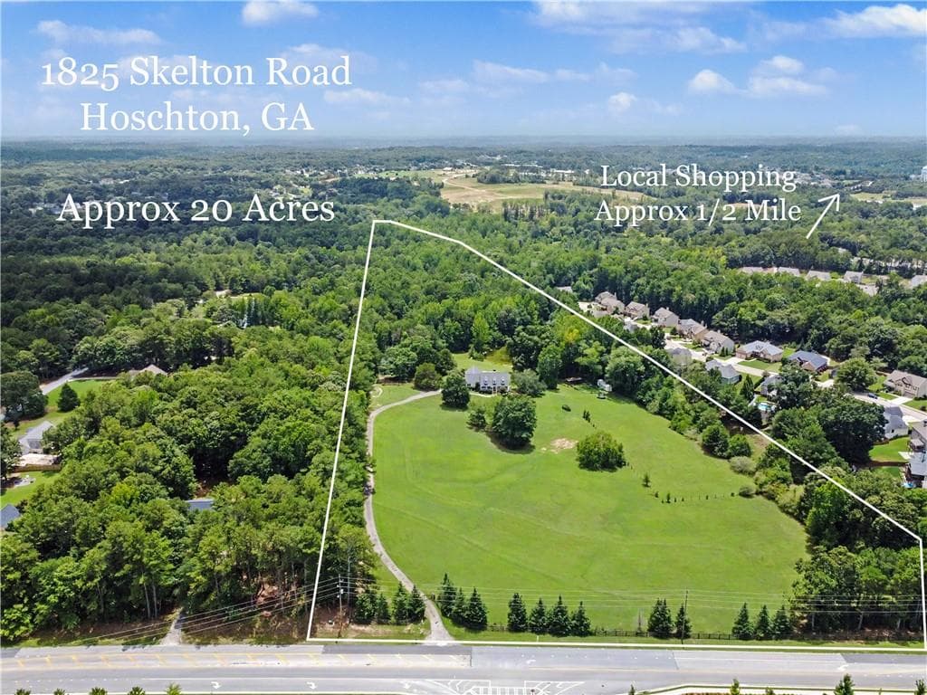 5 bedroom, 4 bathroom, 5,120 sq ft single family residence for sale at 1825 Skelton Road, Hoschton, GA 30548 — photo 7
