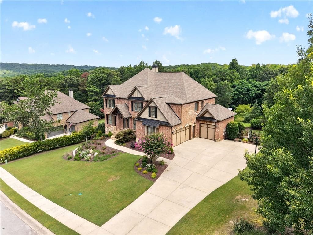 6 bedroom, 5 bathroom, 5,866 sq ft single family residence for sale at 4526 Meadowland Way, Flowery Branch, GA 30542 — photo 2