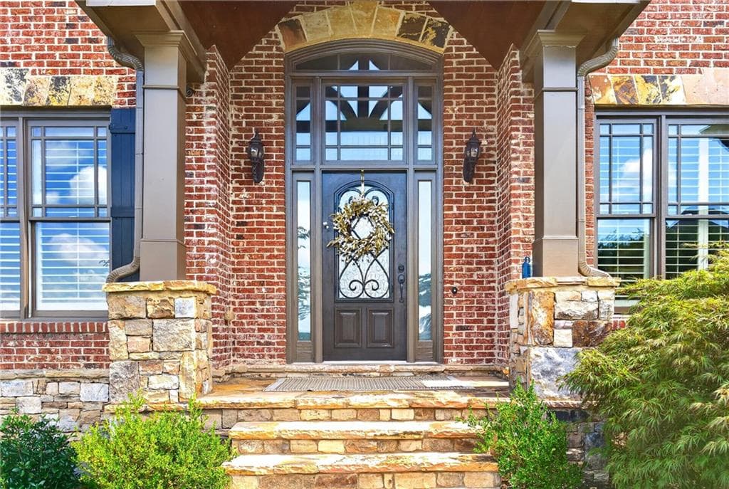 6 bedroom, 5 bathroom, 5,866 sq ft single family residence for sale at 4526 Meadowland Way, Flowery Branch, GA 30542 — photo 3