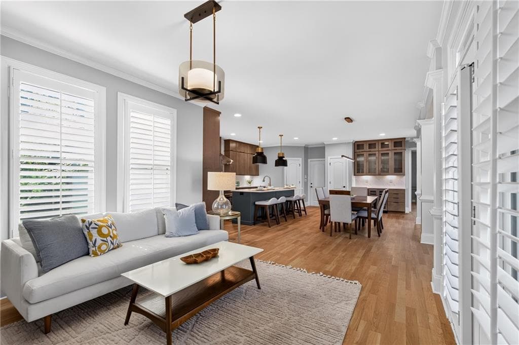 6 bedroom, 5 bathroom, 5,866 sq ft single family residence for sale at 4526 Meadowland Way, Flowery Branch, GA 30542 — photo 10