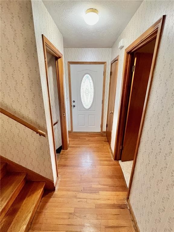 3 bedroom, 2 bathroom, 1,228 sq ft single family residence for sale at 512 Donwood Lane, Marietta, GA 30060 — photo 4