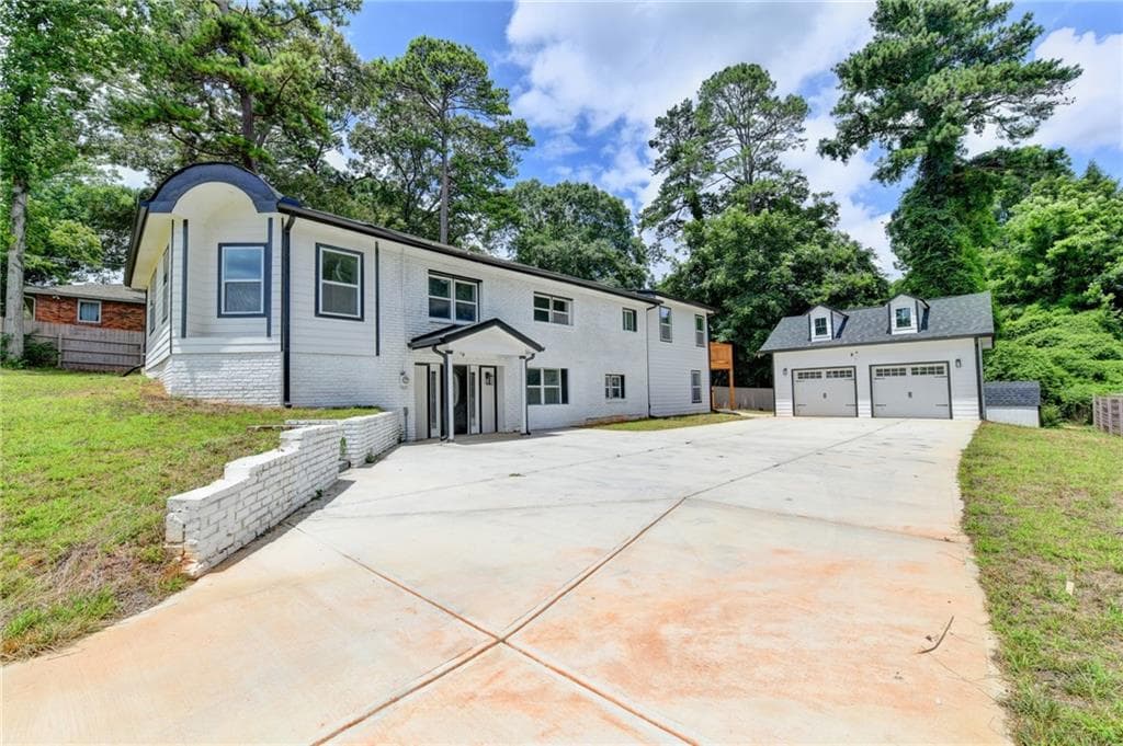 5 bedroom, 5 bathroom, 2,800 sq ft single family residence for sale at 3178 North Druid Hills Road, Decatur, GA 30033 — photo 3