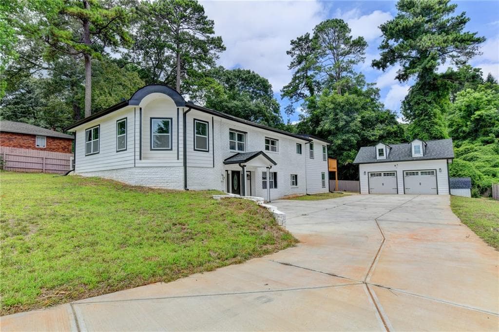 5 bedroom, 5 bathroom, 2,800 sq ft single family residence for sale at 3178 North Druid Hills Road, Decatur, GA 30033 — photo 5