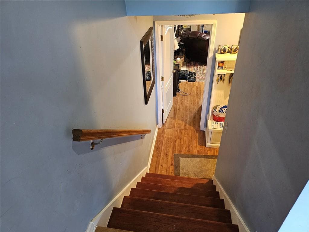 4 bedroom, 3 bathroom, 1,634 sq ft single family residence for sale at 3536 Stonefield Court, Rex, GA 30273 — photo 8