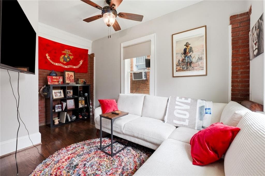 3 bedroom, 2 bathroom, 1,459 sq ft single family residence for sale at 1585 Olympian Circle, Atlanta, GA 30310 — photo 5
