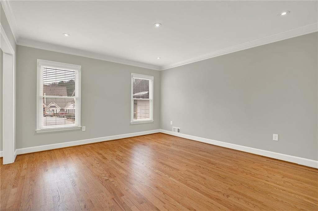 3 bedroom, 3 bathroom, 2,216 sq ft townhouse for sale at 935 Lenox Hill Court, Atlanta, GA 30324 — photo 5