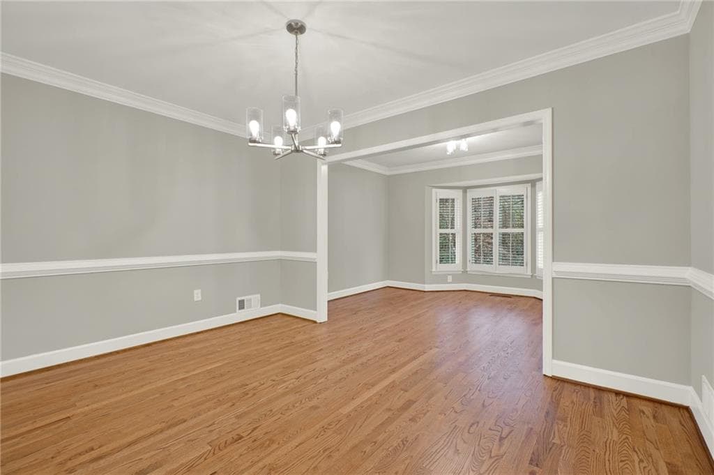 3 bedroom, 3 bathroom, 2,216 sq ft townhouse for sale at 935 Lenox Hill Court, Atlanta, GA 30324 — photo 8