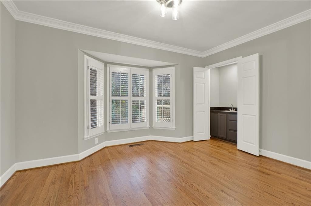 3 bedroom, 3 bathroom, 2,216 sq ft townhouse for sale at 935 Lenox Hill Court, Atlanta, GA 30324 — photo 10