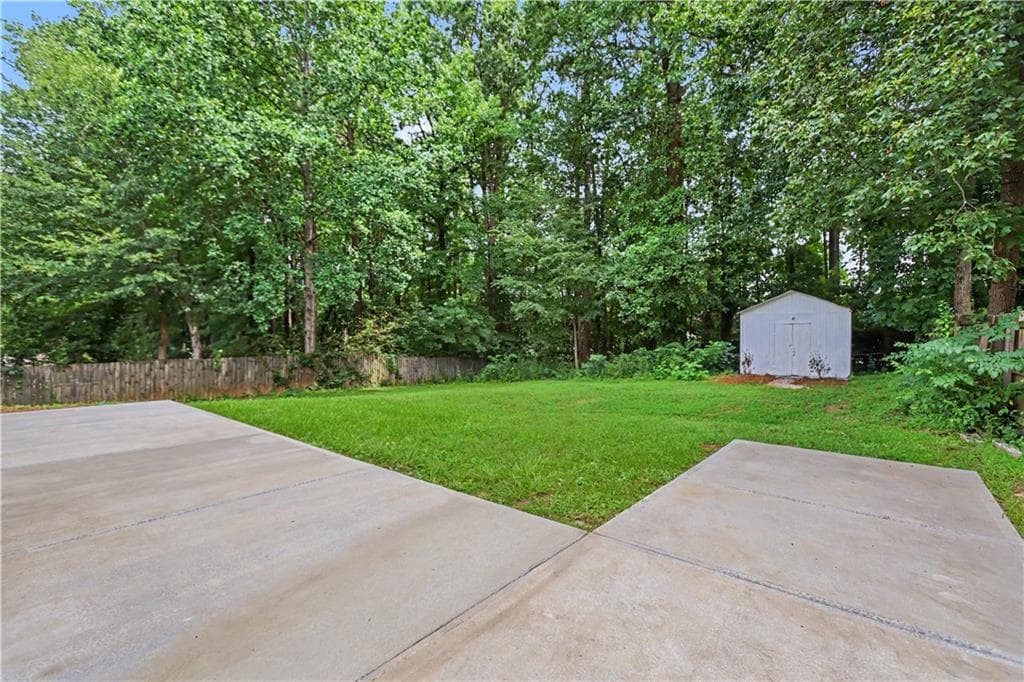 4 bedroom, 3 bathroom, 1,512 sq ft single family residence for sale at 2535 Rhoanoke Drive, Duluth, GA 30096 — photo 6