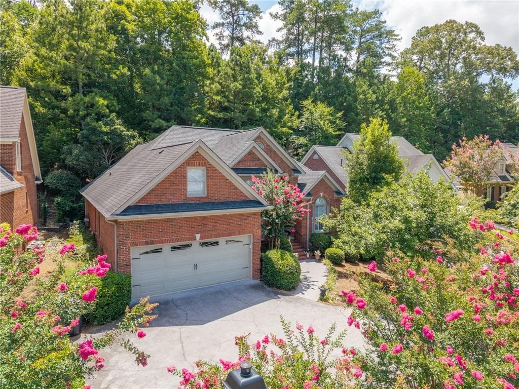 4 bedroom, 3 bathroom, 3,101 sq ft single family residence for sale at 140 Vinings Court, Rome, GA 30161 — photo 3