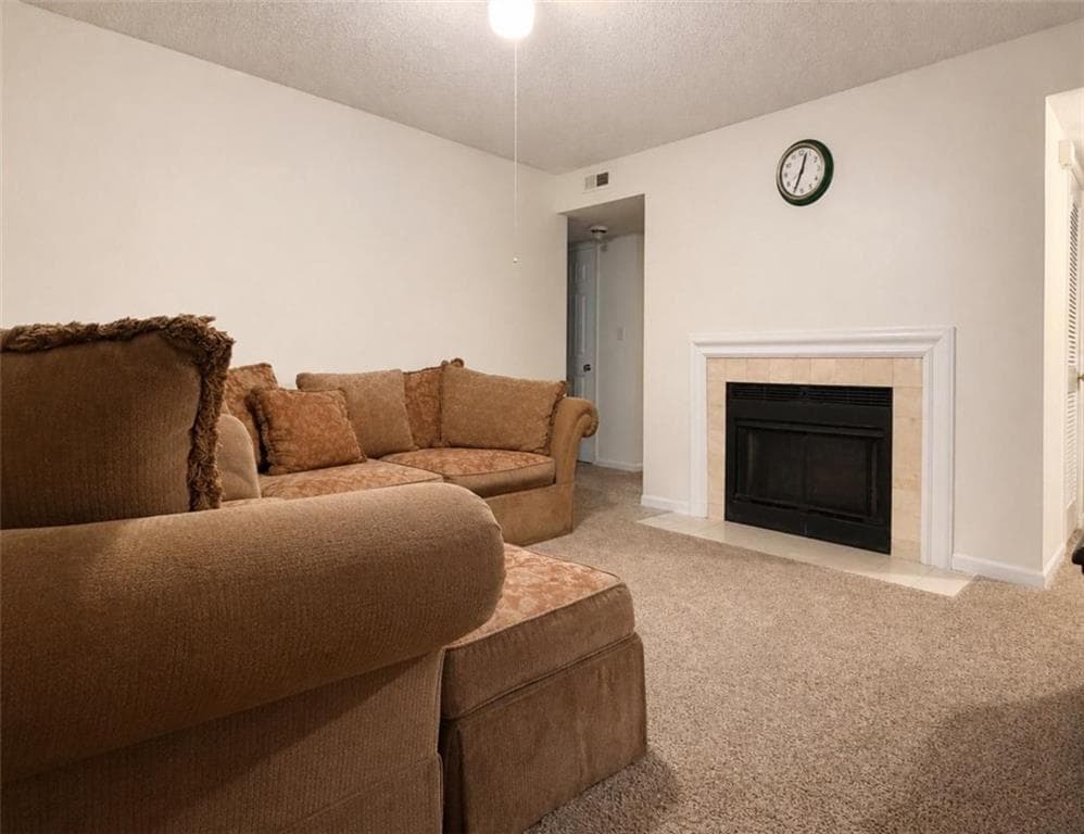 2 bedroom, 2 bathroom, 1,147 sq ft condominium for sale at 1166 Booth Road, Marietta, GA 30008 — photo 7