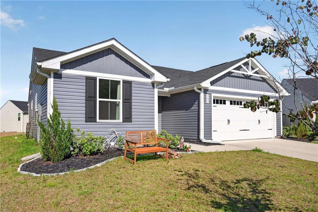 3 bedroom, 2 bathroom, 1,320 sq ft single family residence for sale at 309 Cooper Lane, Calhoun, GA 30701 — photo 3