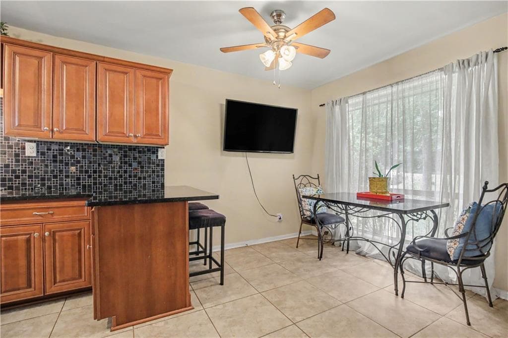 3 bedroom, 2 bathroom, 1,764 sq ft single family residence for sale at 779 Pinehurst Drive, Fairburn, GA 30213 — photo 10