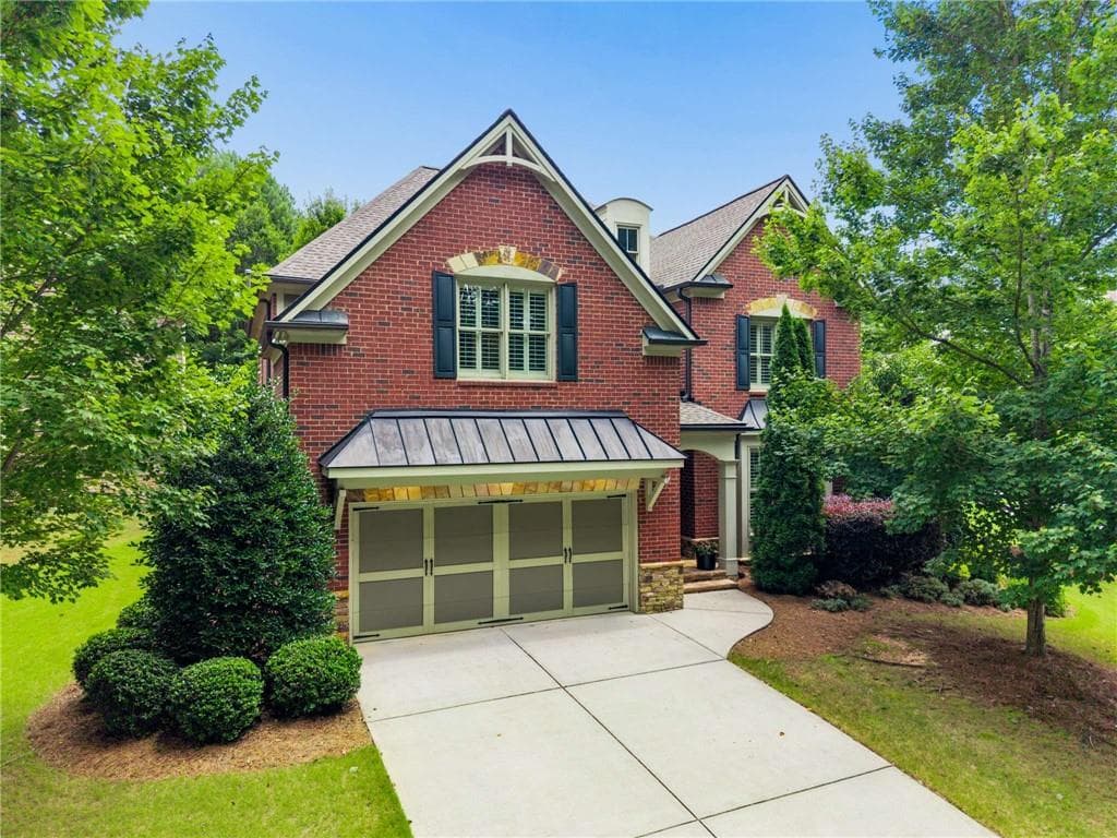 4 bedroom, 4 bathroom, 3,508 sq ft single family residence under contract at 2020 Anderson Drive, Smyrna, GA 30080 — photo 2