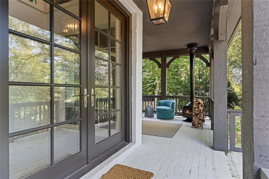 4 bedroom, 6 bathroom, 8,314 sq ft single family residence for sale at 6305 River Chase Circle, Atlanta, GA 30328 — photo 8