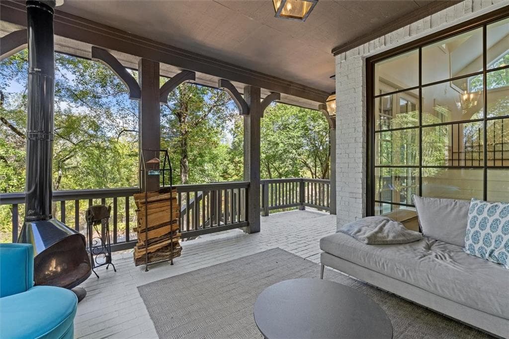 4 bedroom, 6 bathroom, 8,314 sq ft single family residence for sale at 6305 River Chase Circle, Atlanta, GA 30328 — photo 9