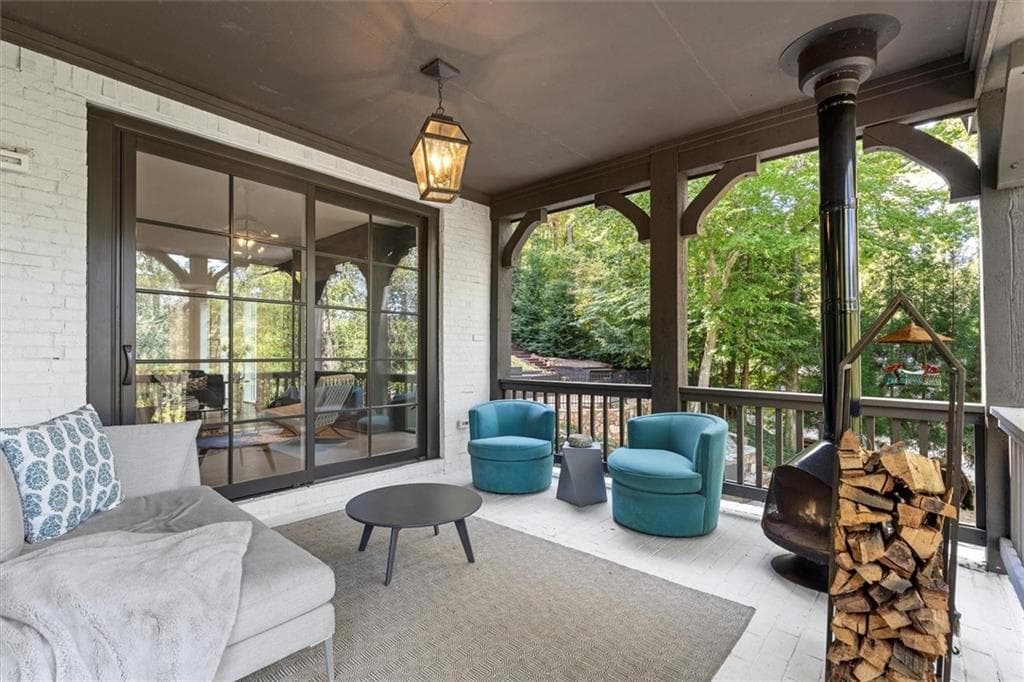 4 bedroom, 6 bathroom, 8,314 sq ft single family residence for sale at 6305 River Chase Circle, Atlanta, GA 30328 — photo 10