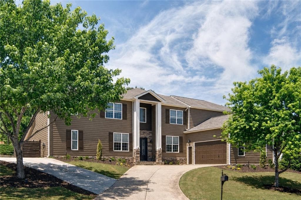 6 bedroom, 5 bathroom, 5,308 sq ft single family residence for sale at 232 Waters Lake Drive, Woodstock, GA 30188 — photo 2
