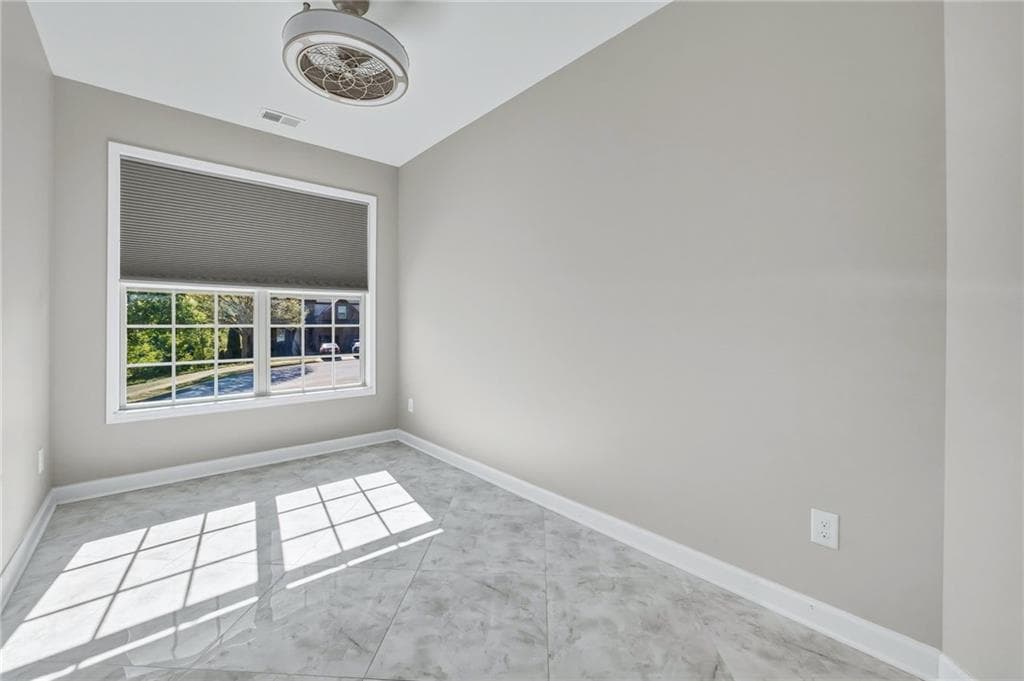 6 bedroom, 5 bathroom, 5,308 sq ft single family residence for sale at 232 Waters Lake Drive, Woodstock, GA 30188 — photo 10
