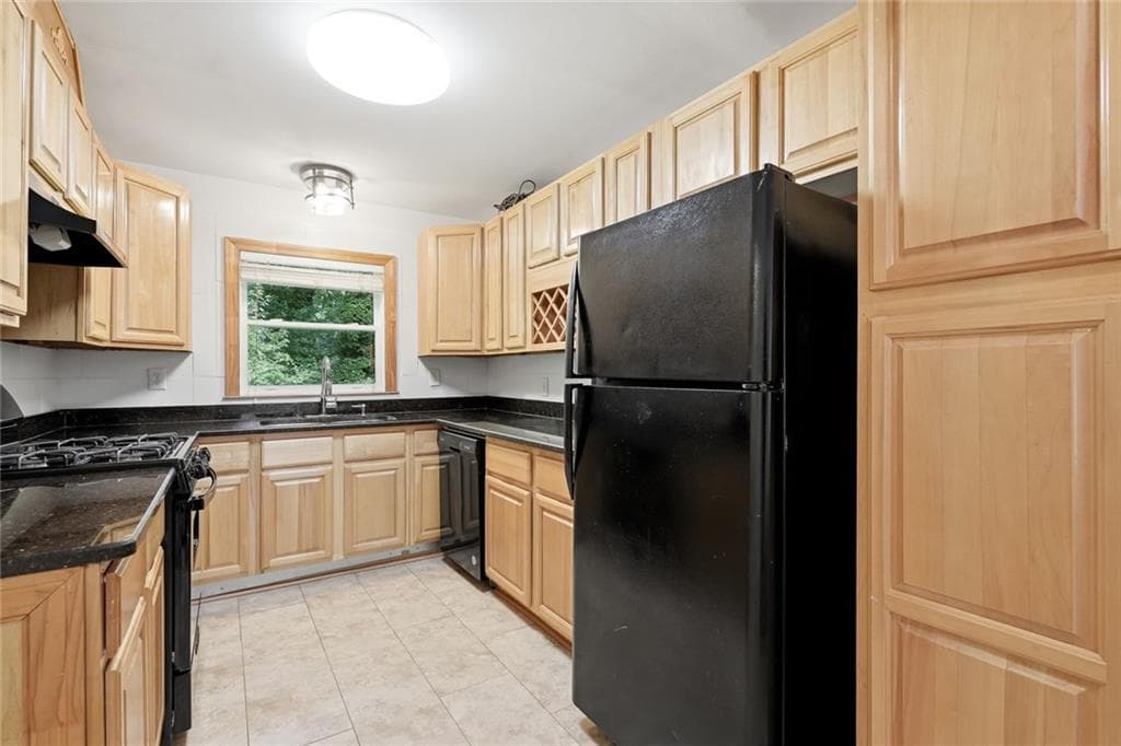 4 bedroom, 2 bathroom, 1,400 sq ft single family residence for sale at 1639 Terry Mill Road, Atlanta, GA 30316 — photo 9