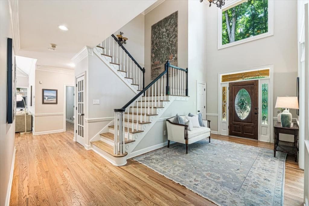 6 bedroom, 6 bathroom, 7,344 sq ft single family residence under contract at 12505 King Road, Roswell, GA 30075 — photo 8