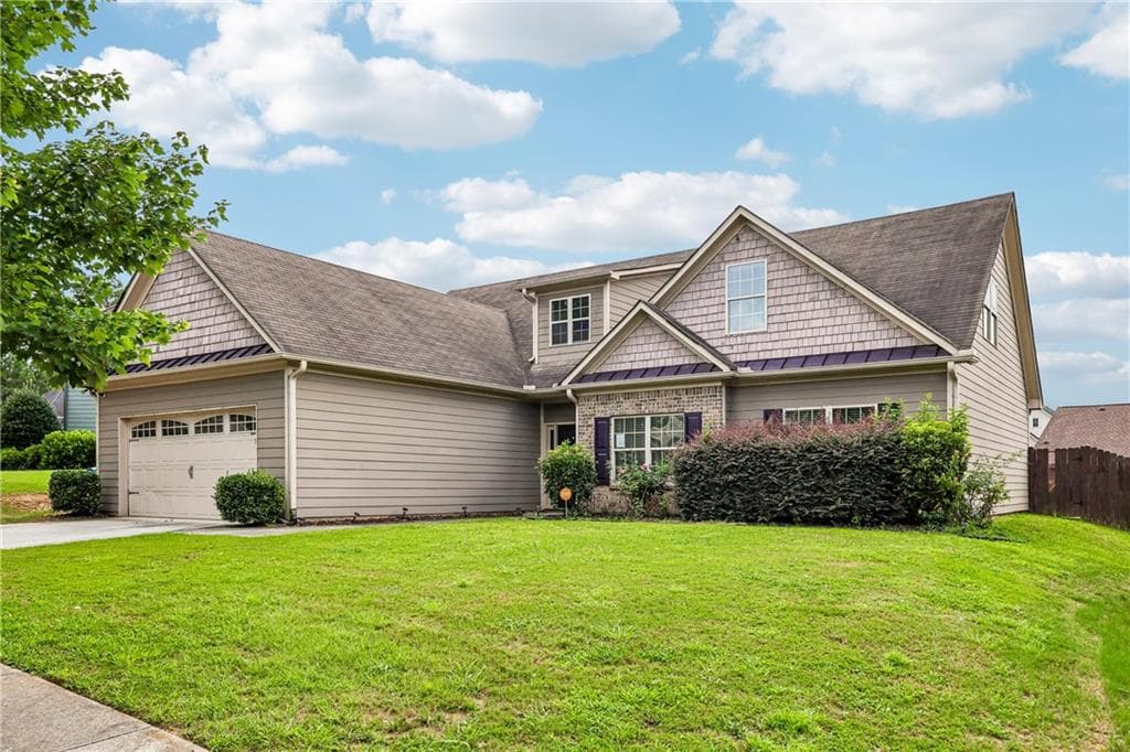 4 bedroom, 3 bathroom, 2,357 sq ft single family residence for sale at 830 Rock Elm Drive, Auburn, GA 30011 — photo 4
