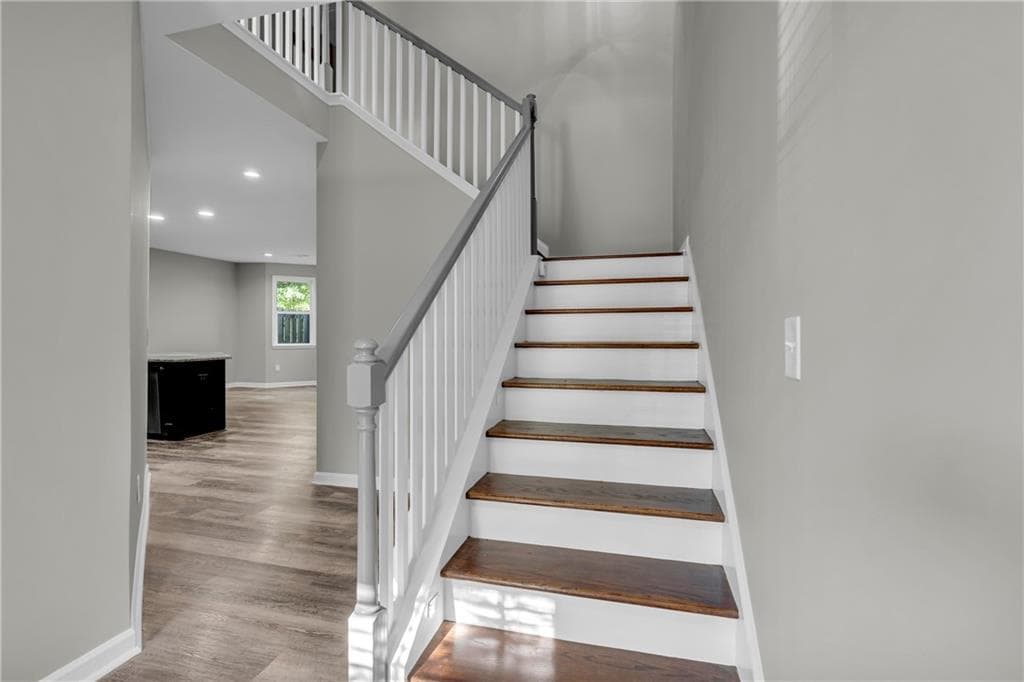 3 bedroom, 3 bathroom, 1,986 sq ft townhouse under contract at 2526 Keystone Bend, Lithonia, GA 30058 — photo 5