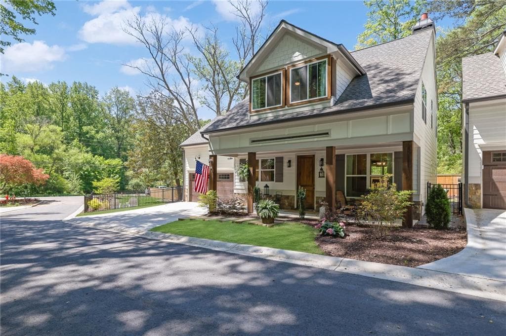 3 bedroom, 3 bathroom, 2,103 sq ft single family residence under contract at 3003 Holly Street, Canton, GA 30115 — photo 8