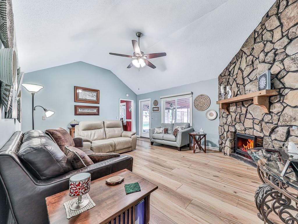 4 bedroom, 3 bathroom, 1,738 sq ft single family residence for sale at 10 Southwood Drive, Adairsville, GA 30103 — photo 8