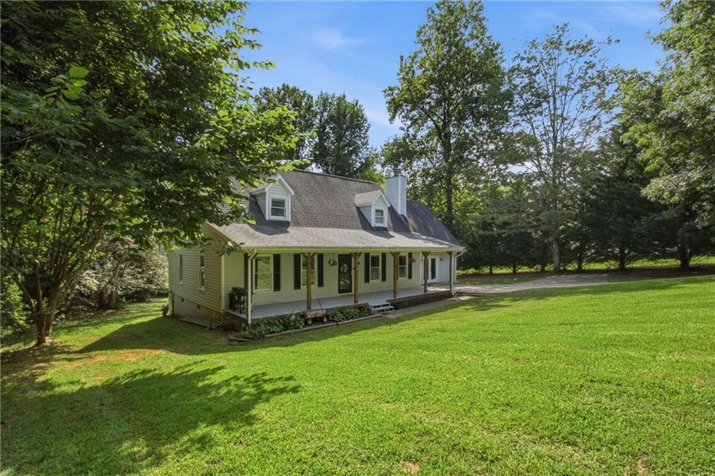 3 bedroom, 3 bathroom, 2,946 sq ft single family residence for sale at 65 Tradewinds Road, Cleveland, GA 30528 — photo 4