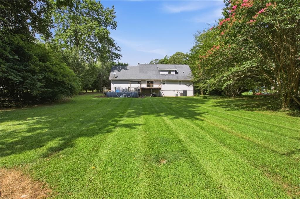 3 bedroom, 3 bathroom, 2,946 sq ft single family residence for sale at 65 Tradewinds Road, Cleveland, GA 30528 — photo 7
