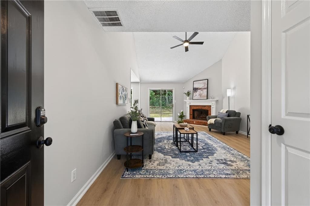 3 bedroom, 2 bathroom, 1,242 sq ft single family residence for sale at 4224 Brandy Ann Drive, Acworth, GA 30101 — photo 6