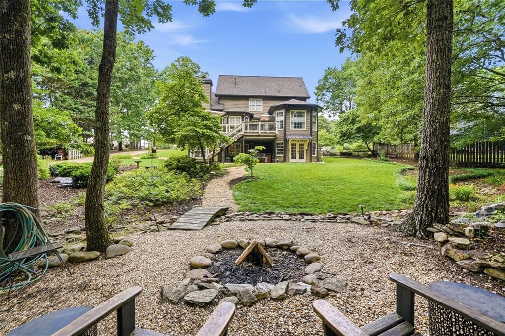 4 bedroom, 4 bathroom, 3,533 sq ft single family residence for sale at 160 Carmel Ridge Road, Canton, GA 30114 — photo 2