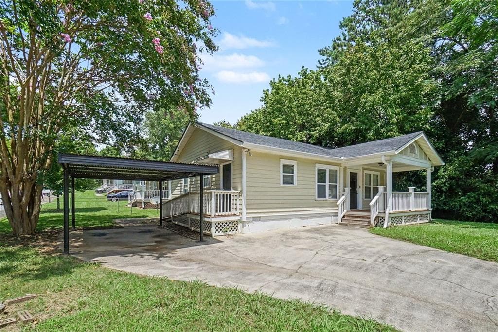 3 bedroom, 1 bathroom, 1,080 sq ft single family residence under contract at 346 Henry Aaron Avenue, Atlanta, GA 30310 — photo 3