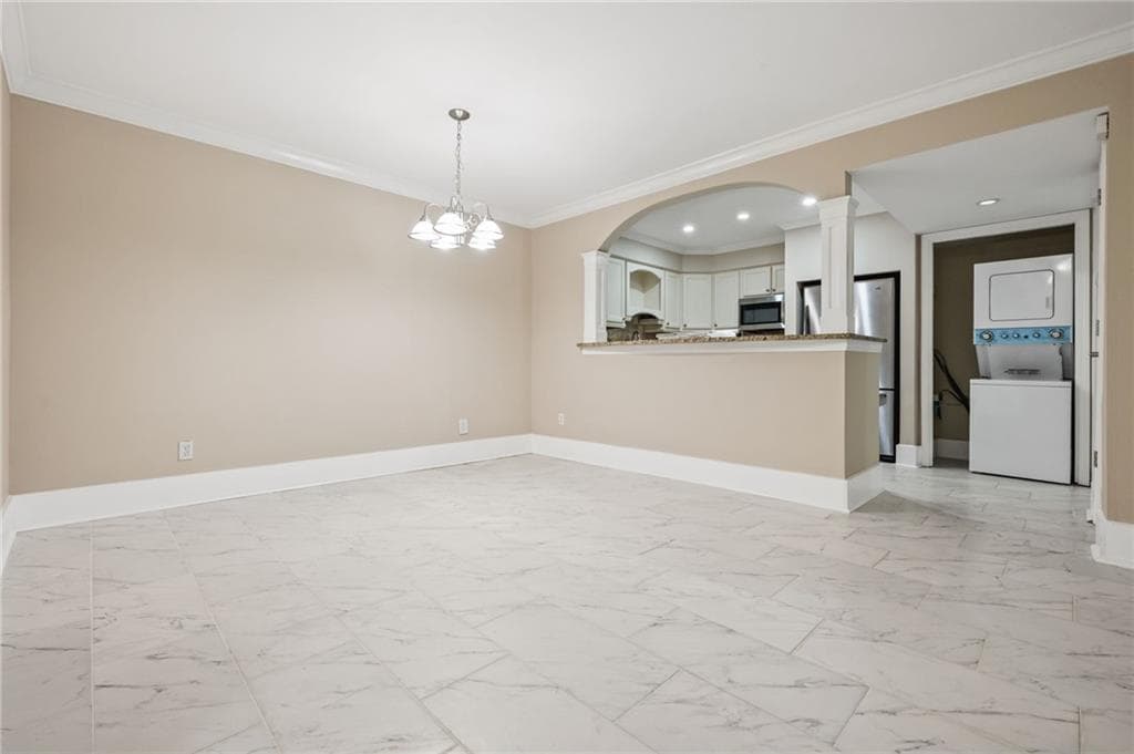 1 bedroom, 1 bathroom, 833 sq ft condominium for sale at 141 Amherst Place, Atlanta, GA 30327 — photo 9