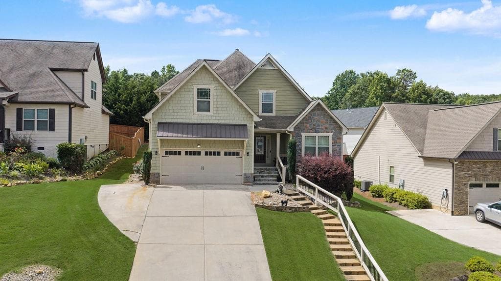 5 bedroom, 3 bathroom, 2,219 sq ft single family residence for sale at 102 Brookstone Drive, Carrollton, GA 30116 — photo 1 of 26