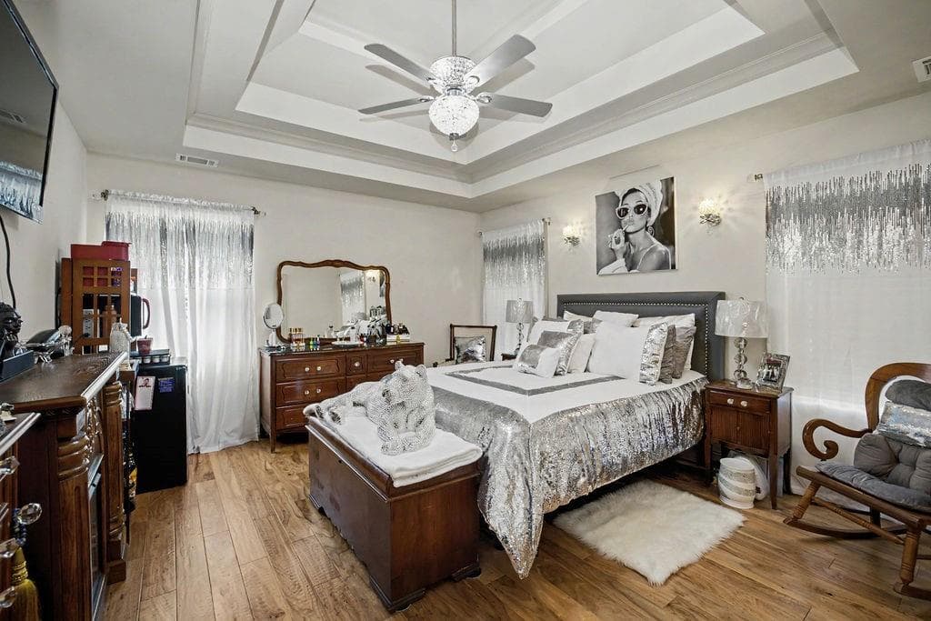 5 bedroom, 3 bathroom, 2,219 sq ft single family residence for sale at 102 Brookstone Drive, Carrollton, GA 30116 — photo 7
