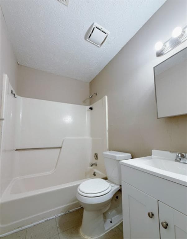triplex for sale at 2885 Lakemont Drive, Marietta, GA 30060 — photo 4